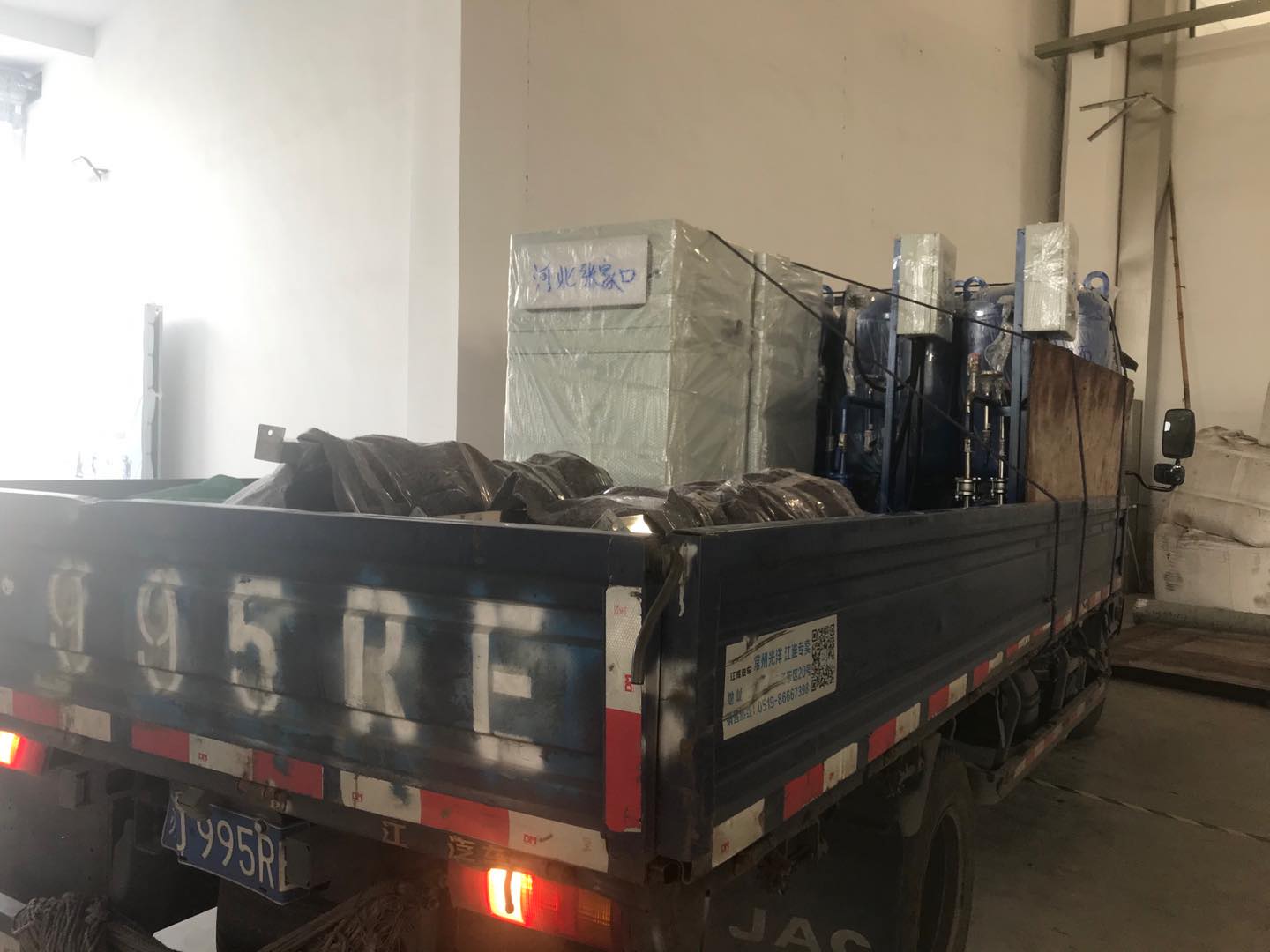 江西鹰潭3台定压补水装置+2台袋式过滤器+河北张家口2台水箱水处理器